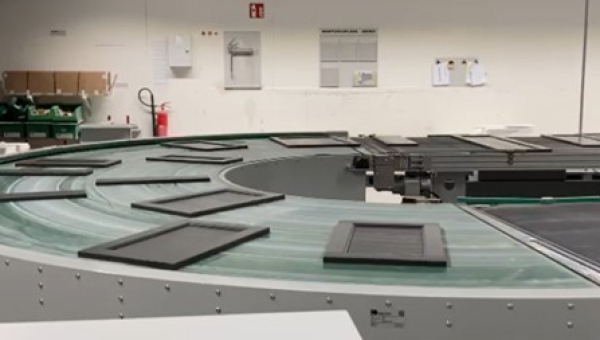 Optimize Your Production Line: 9 Crucial Tips for Using Curved Conveyors