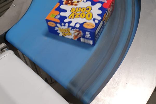 Curved conveyors in the packaging industry