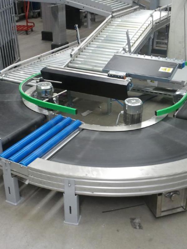 Round conveyor Type KDC in logistics