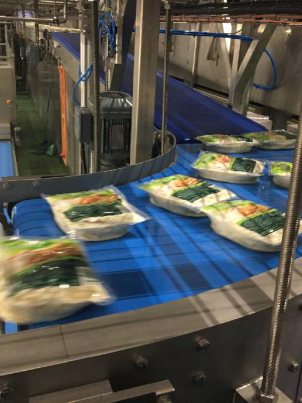 Transport of packaged potatoes with round bend Type R